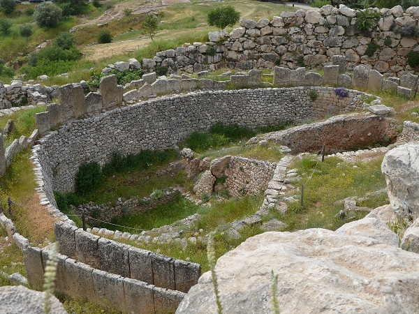 Un fascino particolare riveste Olimpia, la città del Peloponneso anticamente sede dei giochi olimpici.