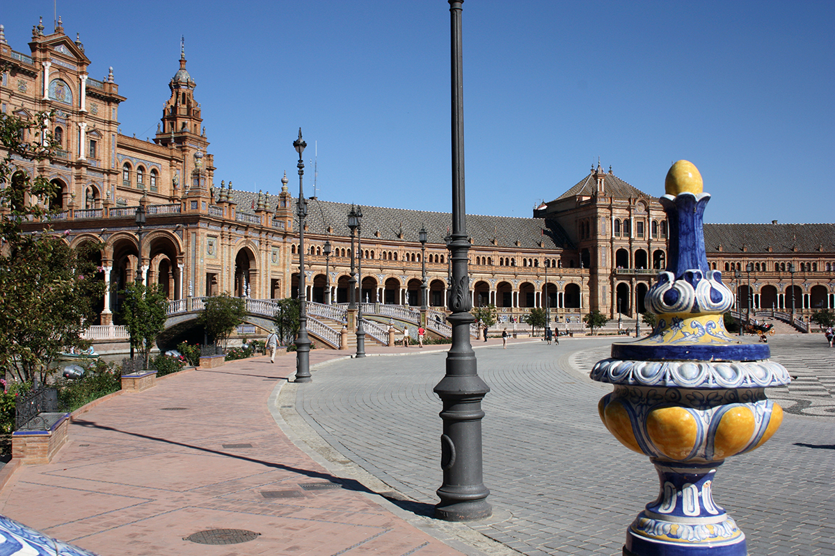 Particolare di Plaza de Espana a Siviglia, Andalusia.