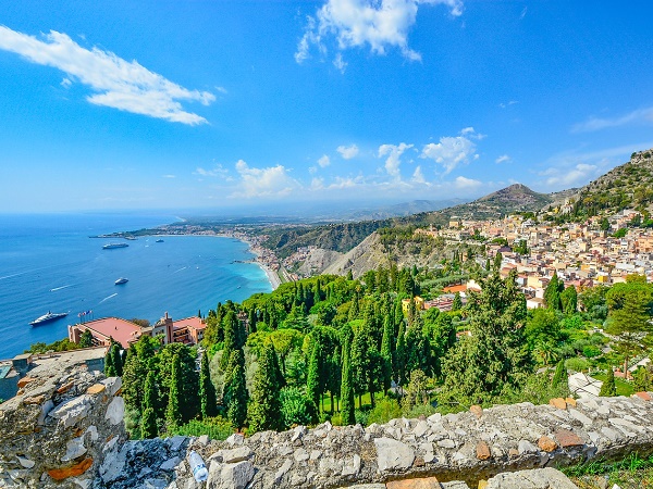 Quali sono le località meno note della Sicilia che meritano sicuramente di essere visitate?