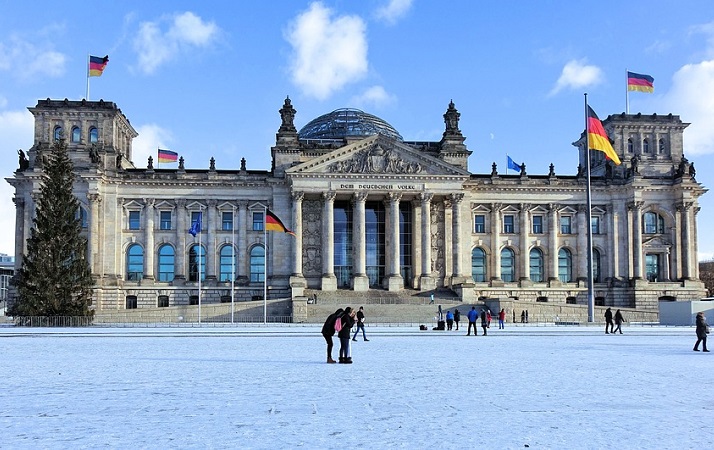 Se pensate di andare a Berlino nel periodo natalizio, resterete stregati dalla magia di addobbi, luci e mercatini sparsi per tutta la città.