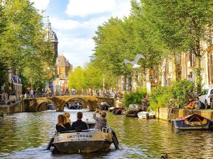 Amsterdam è perfetta per stagionalità ed eventi come meta per un viaggio pasquale.