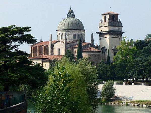 La chiesa di S. Giorgio in Braida è l'ultima tappa del percorso "Rinascere dall’acqua, Verona al di là del fiume".