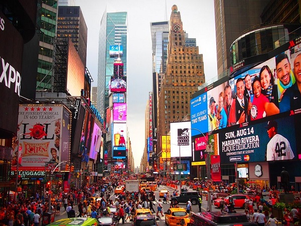 Il primo giorno a New York non poteva mancare anche una visita a Time Square, l’“incrocio del mondo”.