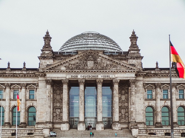 Fare una passeggiata sulla cupola del Reichstag (il palazzo sede del Parlamento tedesco) è un po' come farsi un giro in collina?