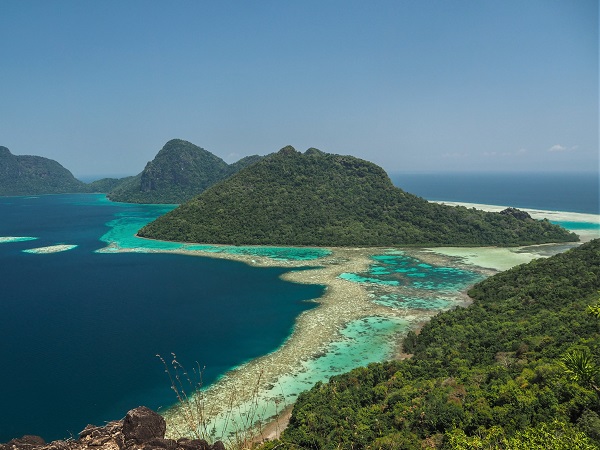 Il clima è caldo, ma tra aprile e settembre è asciutto e per nulla fastidioso, facendo del Borneo il posto ideale da visitare durante i nostri mesi estivi.