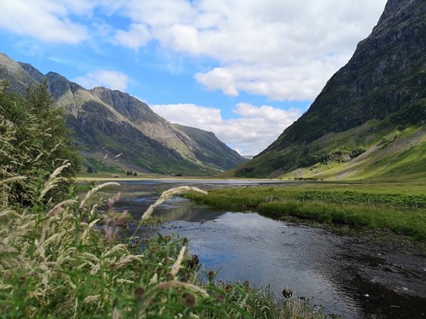 L’ultima tappa del viaggio è stata la valle di Glencoe. Le mille sfumature di verde ci hanno imposto una sosta per scattare qualche foto.