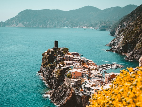 4 giorni di trekking naturalistici guidati tra le Cinque Terre e l'isola di Palmaria.