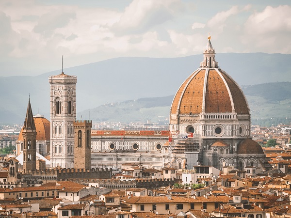 Un weekend con una guida locale per raccogliere i segreti di Firenze, quella più nota e quella più nascosta.