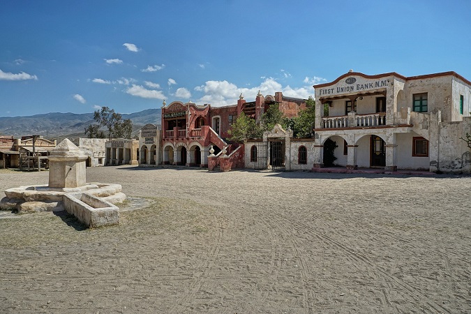 Sapete che in Europa esiste un deserto, l’unico in tutto il continente? È il deserto di Tabernas, che si trova in Andalusia in provincia di Almería (Spagna).