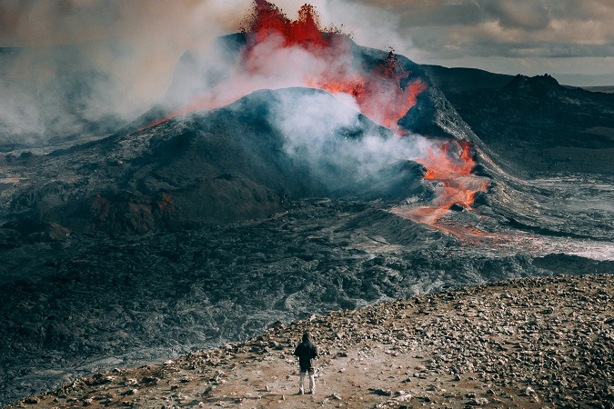 L'eruzione del vulcano in Islanda si può raggiungere in autonomia oppure sfruttando l'organizzazione dei tour operator locali.