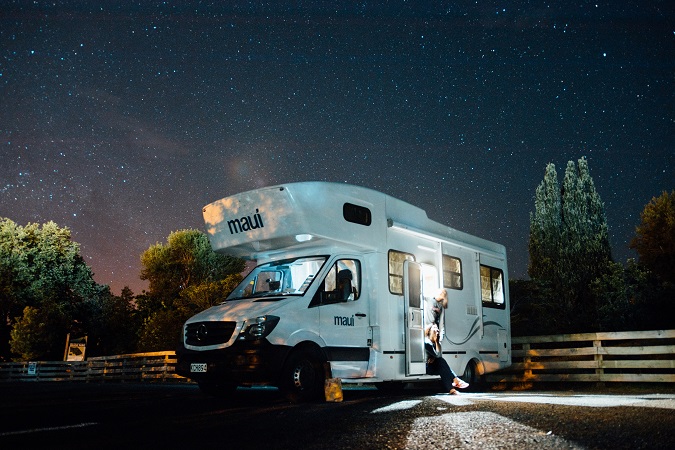 Vediamo 5 motivi per cui consigliamo i viaggi in camper così che tu possa capire se è una soluzione di viaggio che può fare per te o da cui devi stare alla larga.