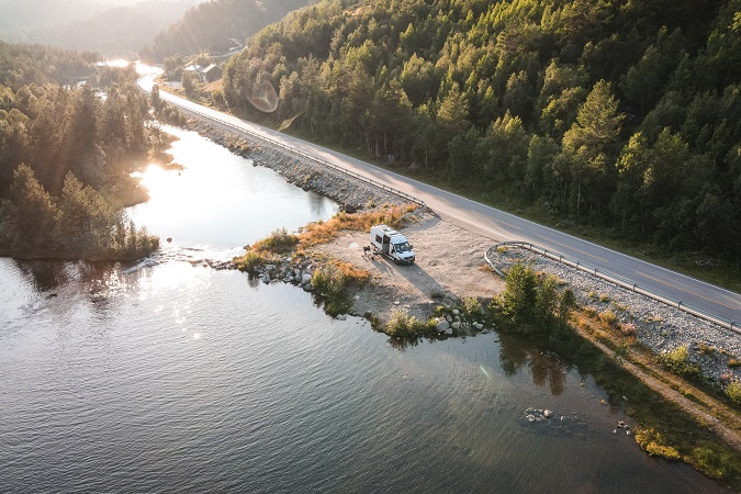 I viaggi in camper offrono una flessibilità che non ha rivali in altre forme di viaggio.