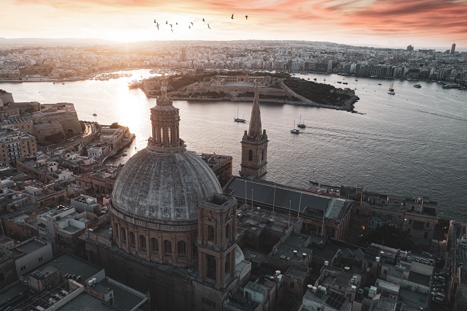 Malta experience è la soluzione che propone Racconti di viaggio per farti conoscere territorio, storia e vita dell'isola nel centro del Mediterraneo.