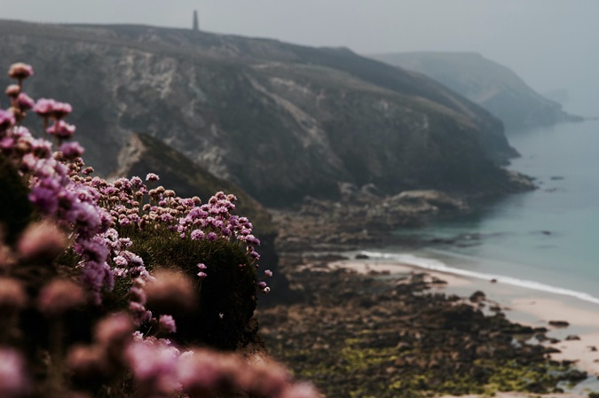 Fotografia della costa della Cornovaglia, meta di un Viaggio al femminile di maggio 2024.