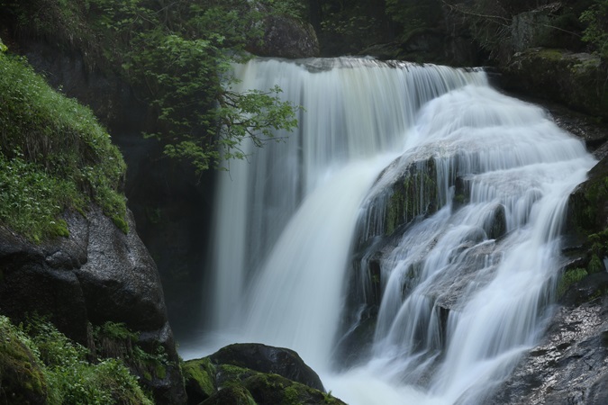 Le cascate di Triberg, situate nel cuore della Foresta Nera, sono tra le più alte e spettacolari di tutta la Germania.