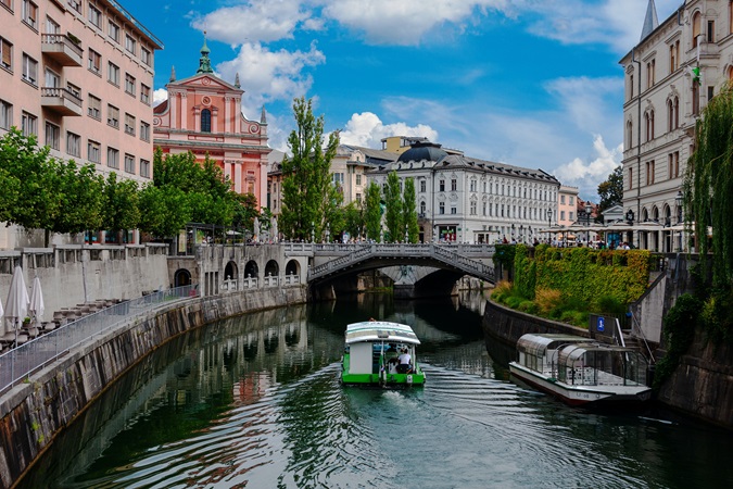 Una vista di Tallin, città che può diventare meta per un ponte 2025.