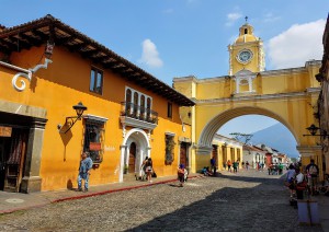 Panajachel - Antigua.jpg