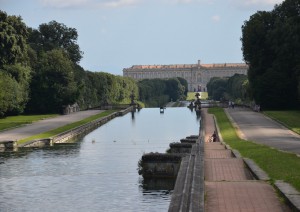 Escursione Alla Reggia Di Caserta - Tour Del Cibo Di Strada.jpg