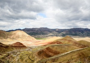 Crater Lake - Painted Hills (300 Km / 4h).jpg