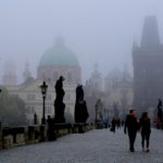 Ponte Carlo con la nebbia