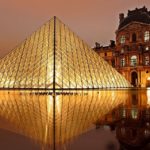 La Piramide del Louvre