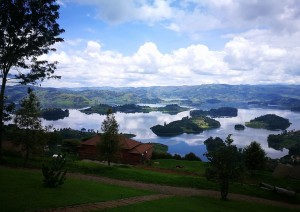 Lake Bunyonyi - Kigali.jpg