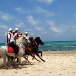 A cavallo sulla spiaggia