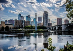 Minneapolis - Fargo (380 Km / 3h 30min).jpg