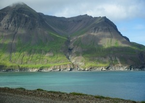 Höfn - Stöðvarfjörður - Egilsstaðir (260 Km / 3h 30min).jpg