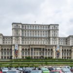 Palazzo del Parlamento a Bucarest (Foto di keluan da Pixabay)