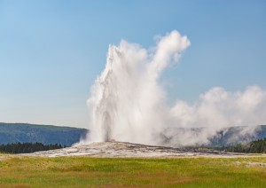 Jackson - Yellowstone Np South Entrance (125 Km / 1h 50min) - Yellowstone Np North Entrance (200 Km / 2h 30min).jpg