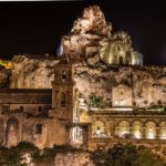 Veduta di Matera di notte