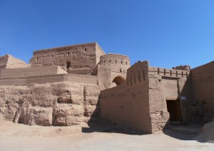 Yazd - Isfahan (320 Km / 4h).jpg