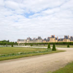 Castello di Fontainebleau circondato dall'immenso parco