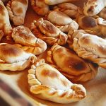 Il piatto tipico dello street food argentino: le empanadas