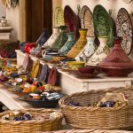 Ceramiche tajine nel souq di Fez