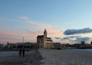 San Domino (traghetto) Termoli (treno) Trani.jpg