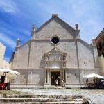 Santuario di Santa Maria a Mare sull'isola San Nicola