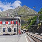 Stazione lungo la linea del Trenino Rosso del Bernina