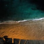 Veduta panoramica di notte dal centro storico di Tropea