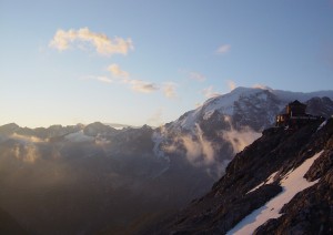 Risveglio Al Rifugio Tibet.jpg