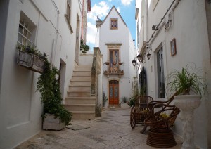 Alberobello - Locorotondo - Cisternino - Ostuni - Alberobello (70 Km / 1h 25min).jpg