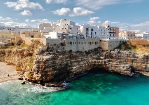 Alberobello - Polignano A Mare (30 Km / 30min).jpg