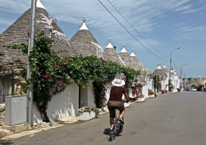 Città Di Partenza (volo) Bari - Alberobello (70 Km / 1h).jpg