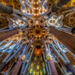 Interno della Sagrada Familia