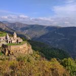 Monastero di Tatev, costruito a picco sulla gola del fiume Vorotan