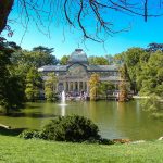 Palazzo di cristallo nel Parque del Buen Retiro [Foto di Carabo Spain da Pixabay]