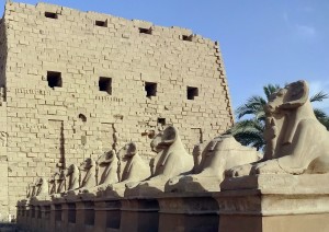 Edfu - Kom Ombo.jpg