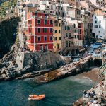 Riomaggiore [foto di Ljubomir Žarković da unsplash]