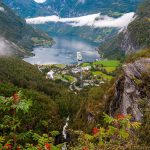 Nave in rada a Geiranger